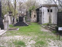 A temető díszhely központja